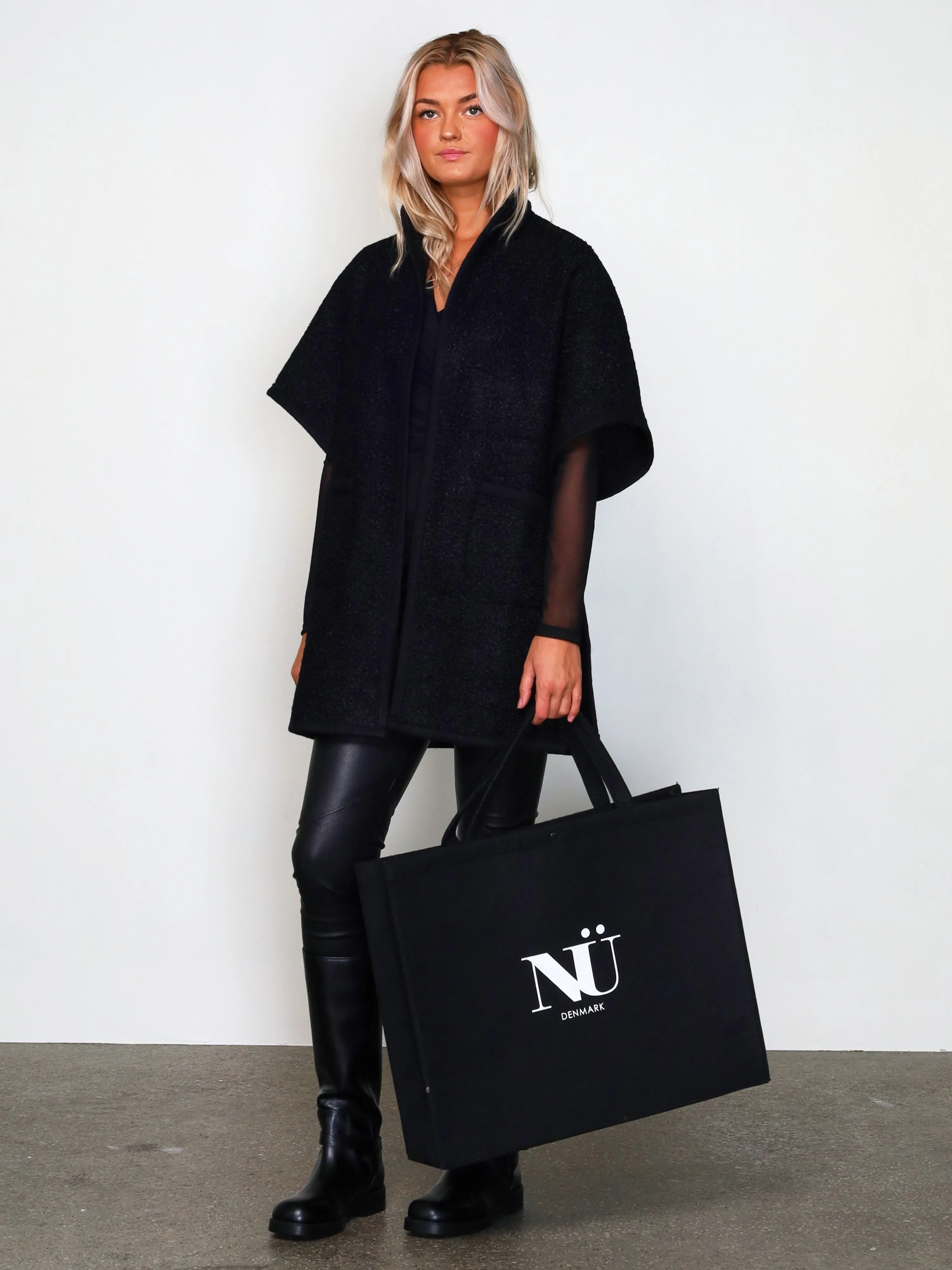 NÜ felt bag - Black