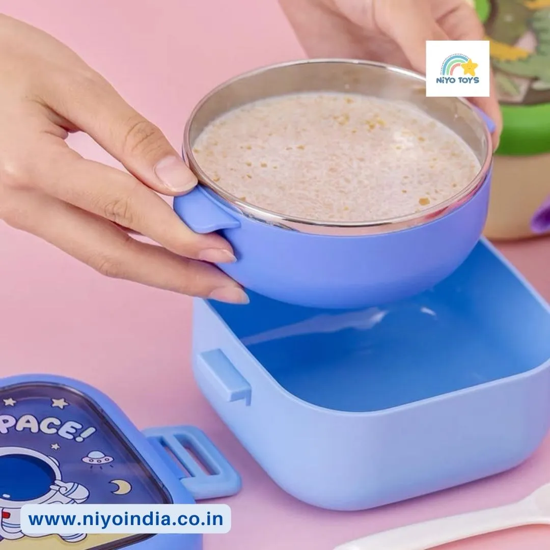 Teeny Tiny 750ml Lunch Box with Spoon & Scissor